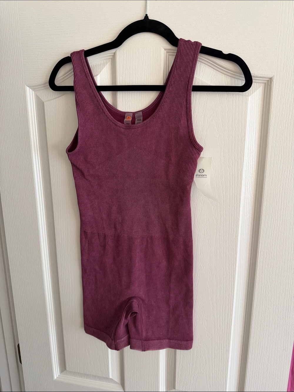 NWT Medium Mono B Seamless Ribbed Tank Romper in Mauve